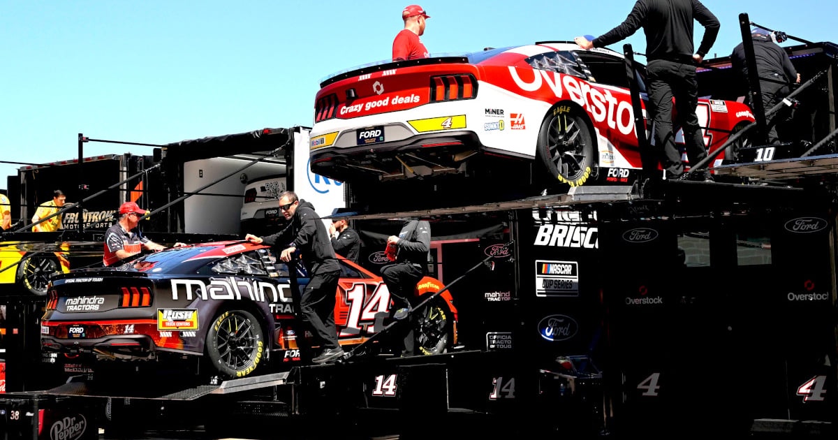 After 16 years, Stewart-Haas prepares to go racing one final time | RACER
