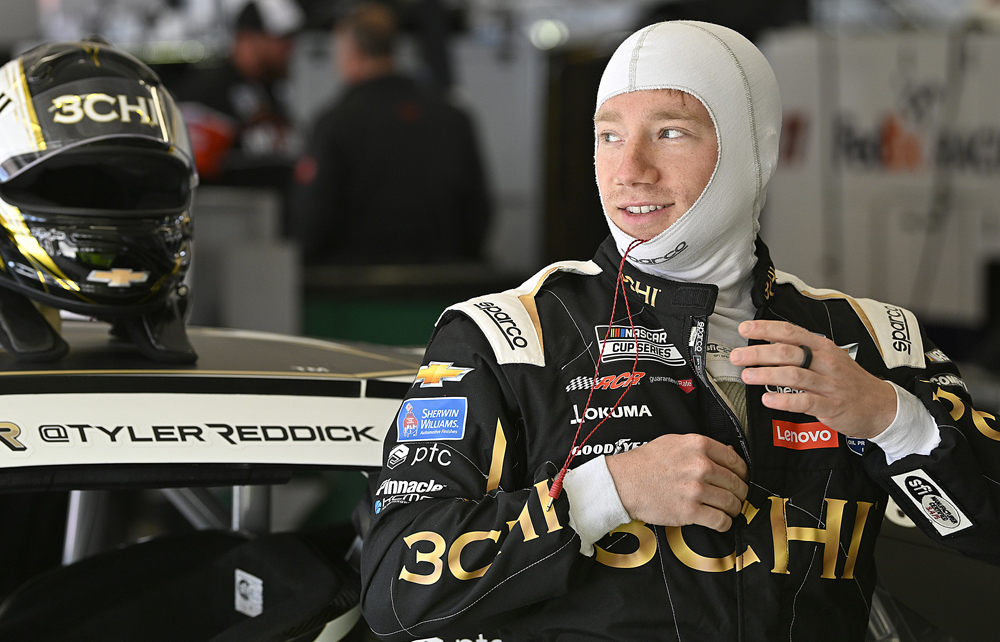 Reddick leads first Bristol dirt practice
