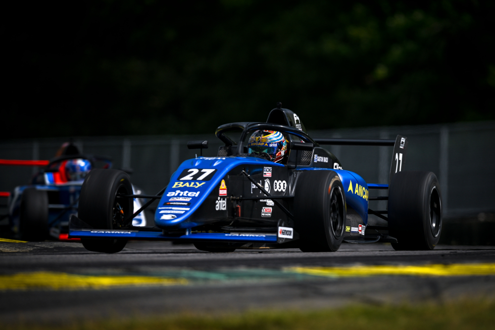 IrazĂș takes F4 U.S. pole at VIR