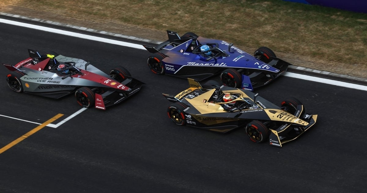 Liberty Global to purchase controlling stake in Formula E | RACER