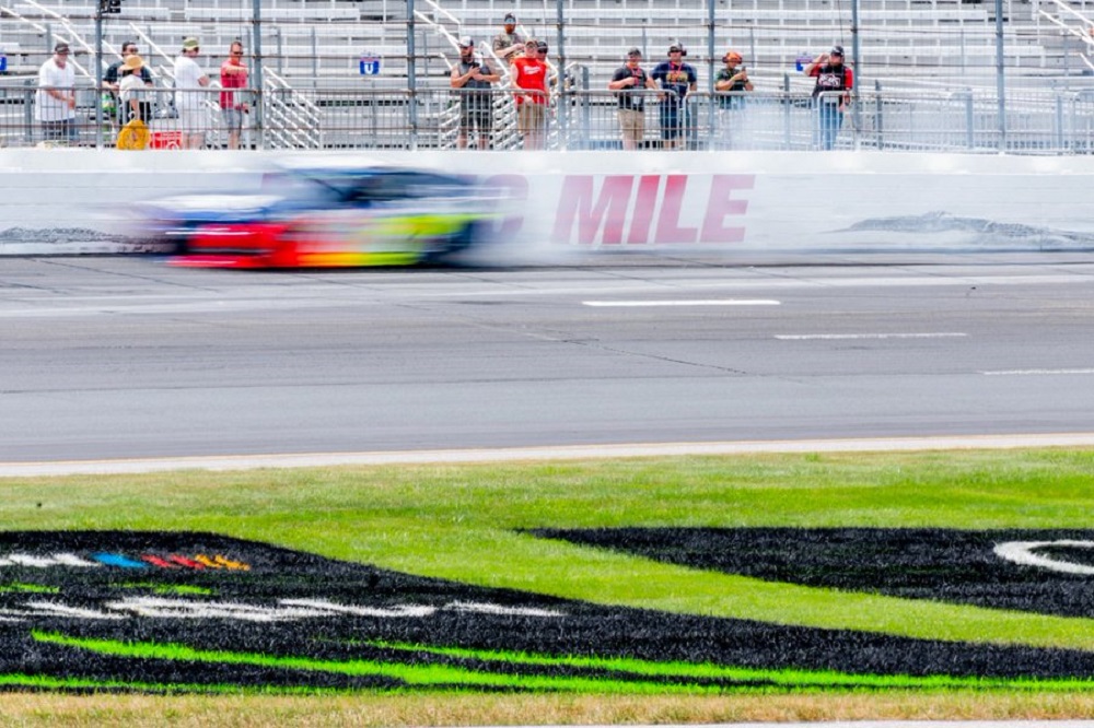 More hit trouble in final NHMS practice
