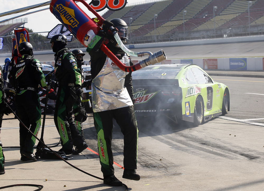 Elliott admits No. 9 team is struggling