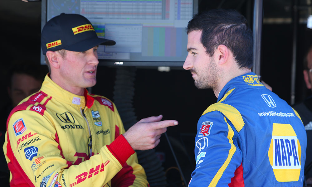 Will Hunter-Reay help Rossi at Laguna?