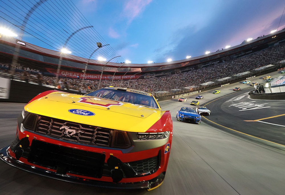 Contact creates late drama in battle for Bristol Chase win