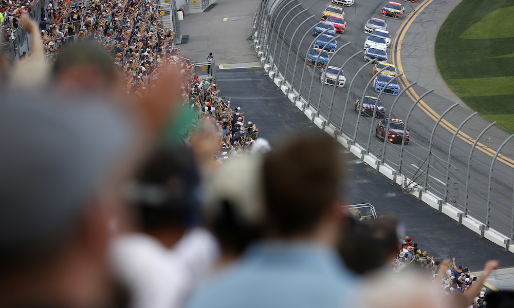 Stage set for Daytona 500 restart