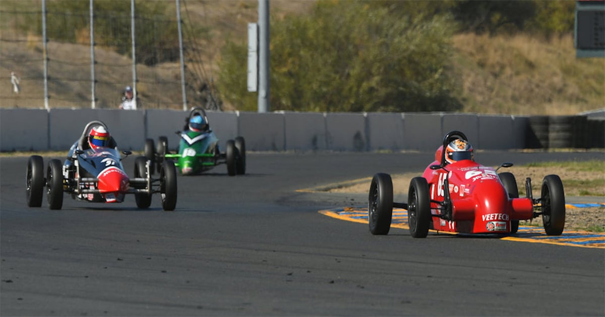 Varacins wins seventh Runoffs after Formula Vee dogfight | RACER
