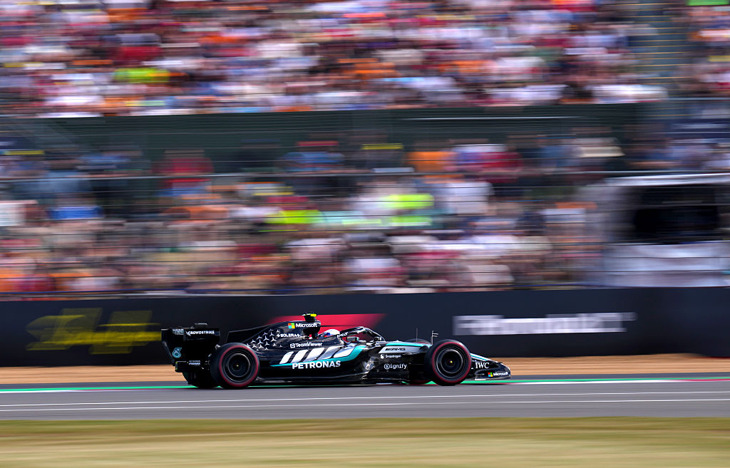 Antonelli holds off Ferraris for British GP pole