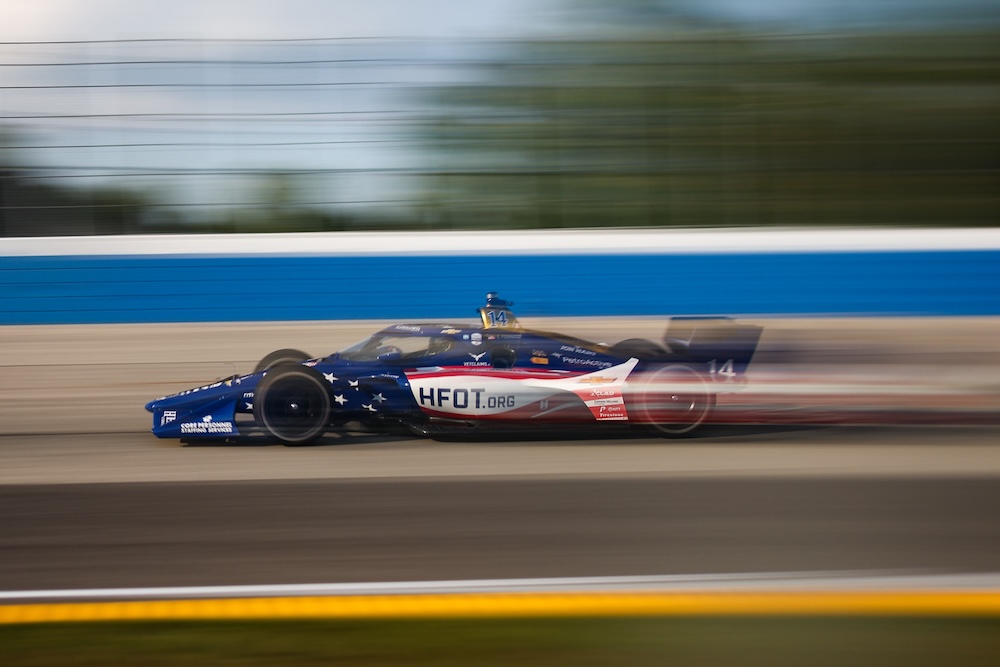 Foyt signs multi-year sponsorship extension with Hendricks Holding