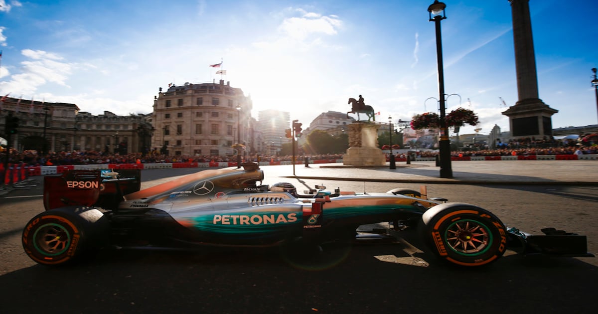 London race realistic with Liberty - Horner | RACER