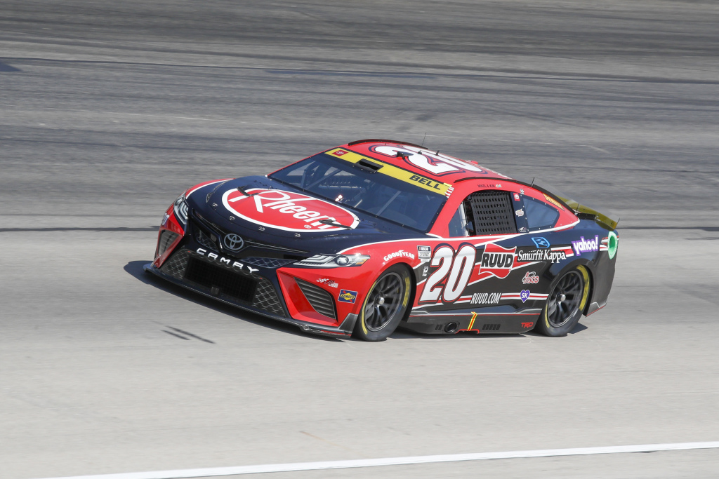Bell's Cup playoff run takes first hit at Texas after tire woes