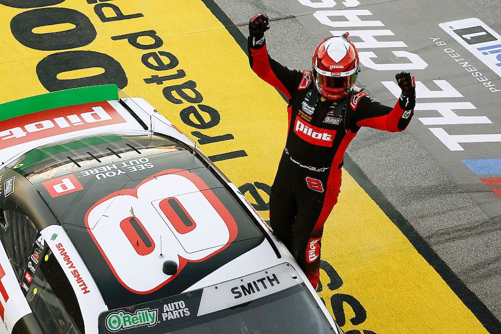 Smith makes it 2-for-2 with O'Reilly Series victory at Talladega
