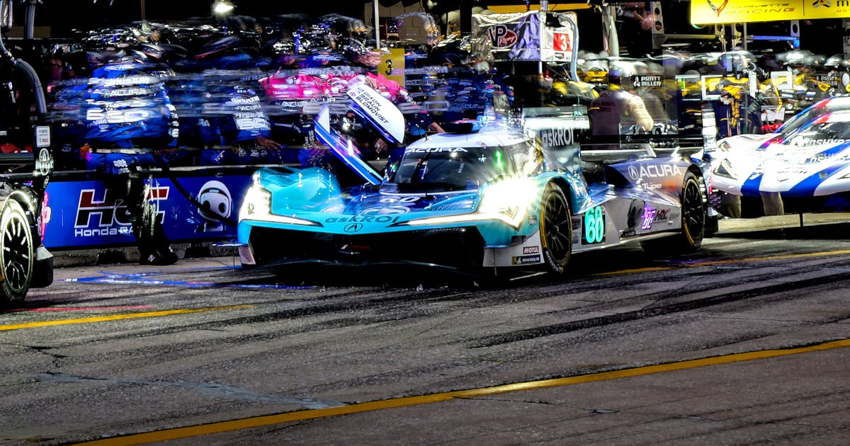 Acura/BMW pit skirmish brings drama to Sebring's third quarter | RACER