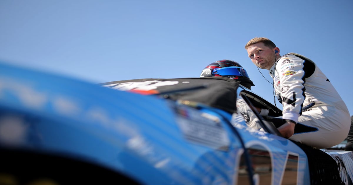 Byron throws down a ragged Cup Series pole lap at Phoenix | RACER